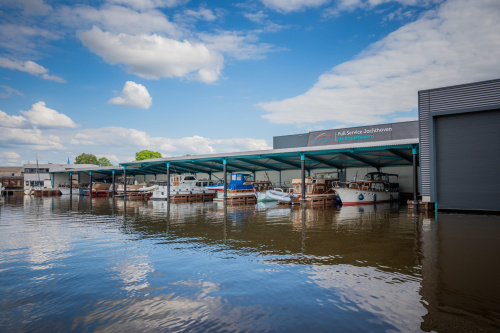 Covered berths (Winter storage)