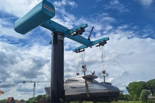 Boat lift